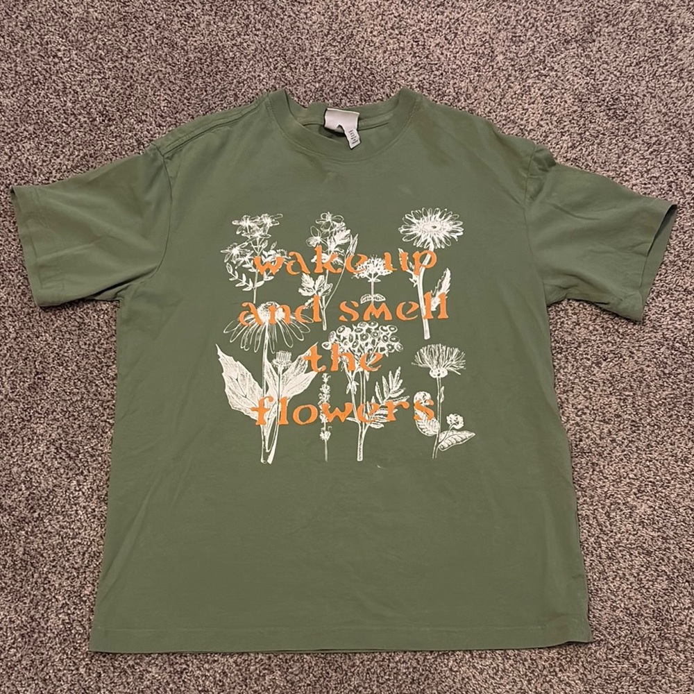 H&M “Wake Up and Smell the Flowers” Tee - Picture 2 of 5